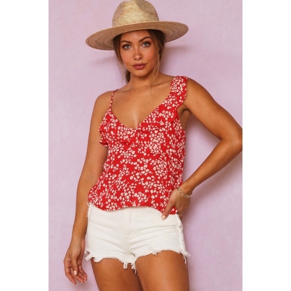 Fantastic Fawn Red Ditzy Floral Ruffle V Neck Cami Top - Picture 10 of 10